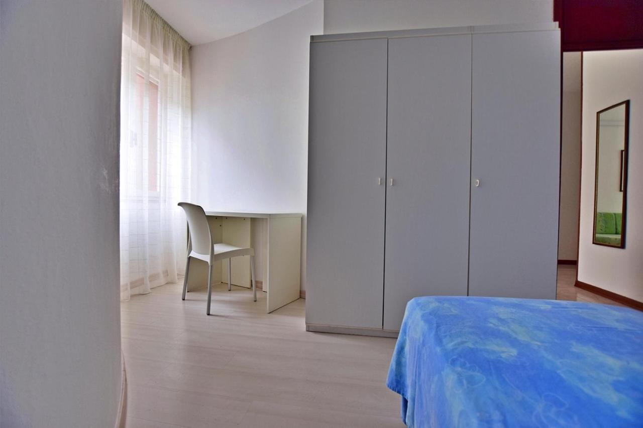 Condominio Luna 1 リニャーノ・サッビアドーロ エクステリア 写真