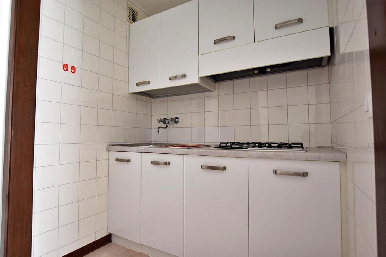 Condominio Luna 1 リニャーノ・サッビアドーロ エクステリア 写真