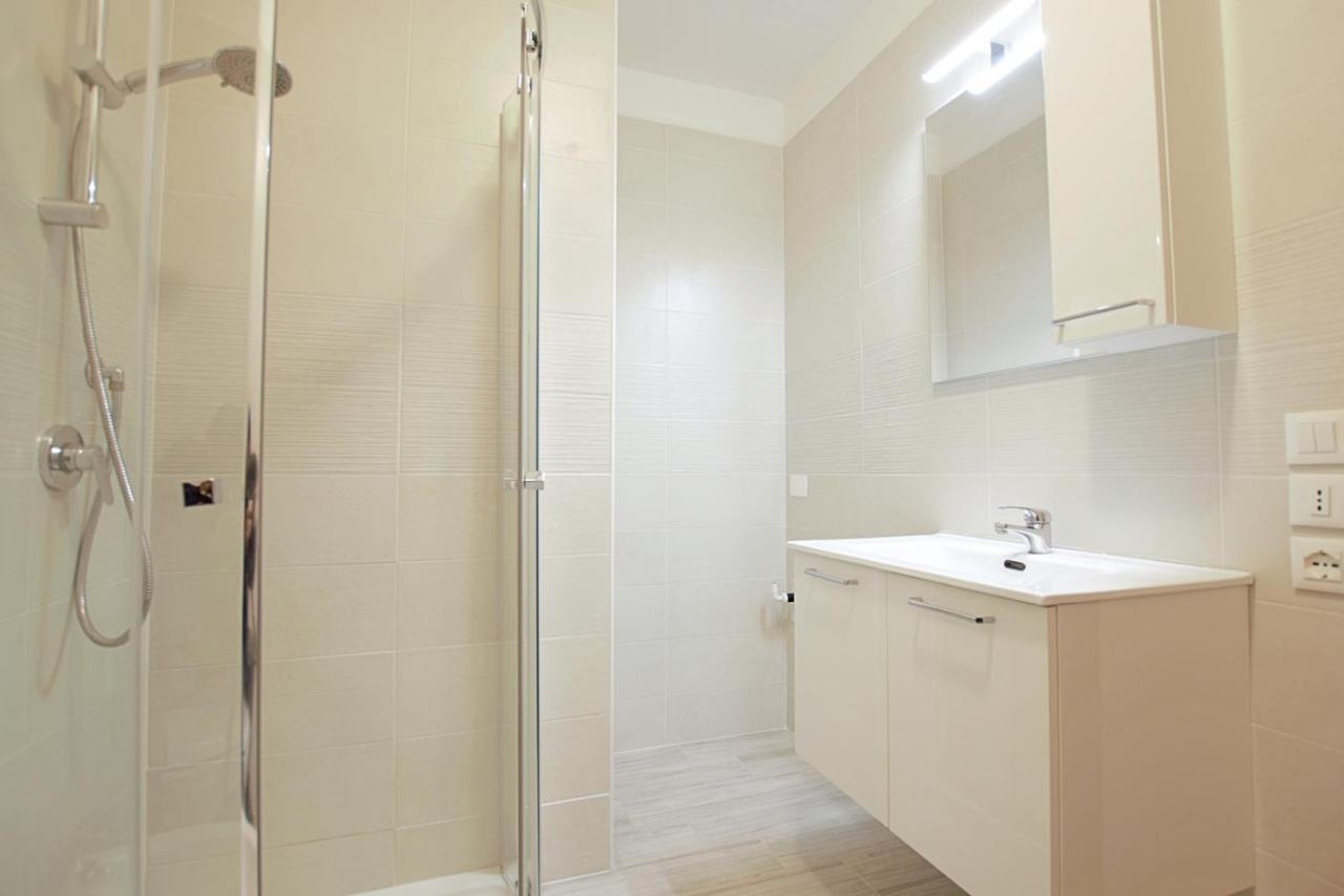 Condominio Luna 1 リニャーノ・サッビアドーロ エクステリア 写真